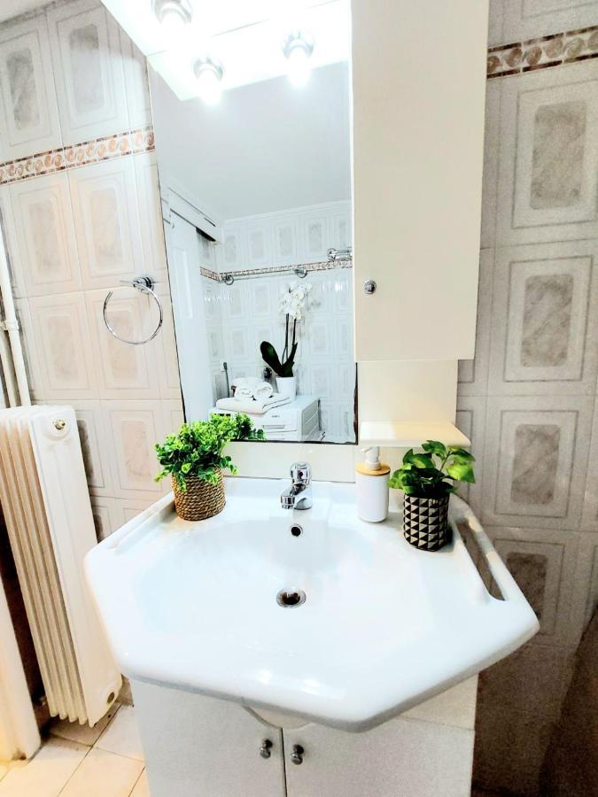 Lovely Equipped Apartment In Kallithea Афины Экстерьер фото